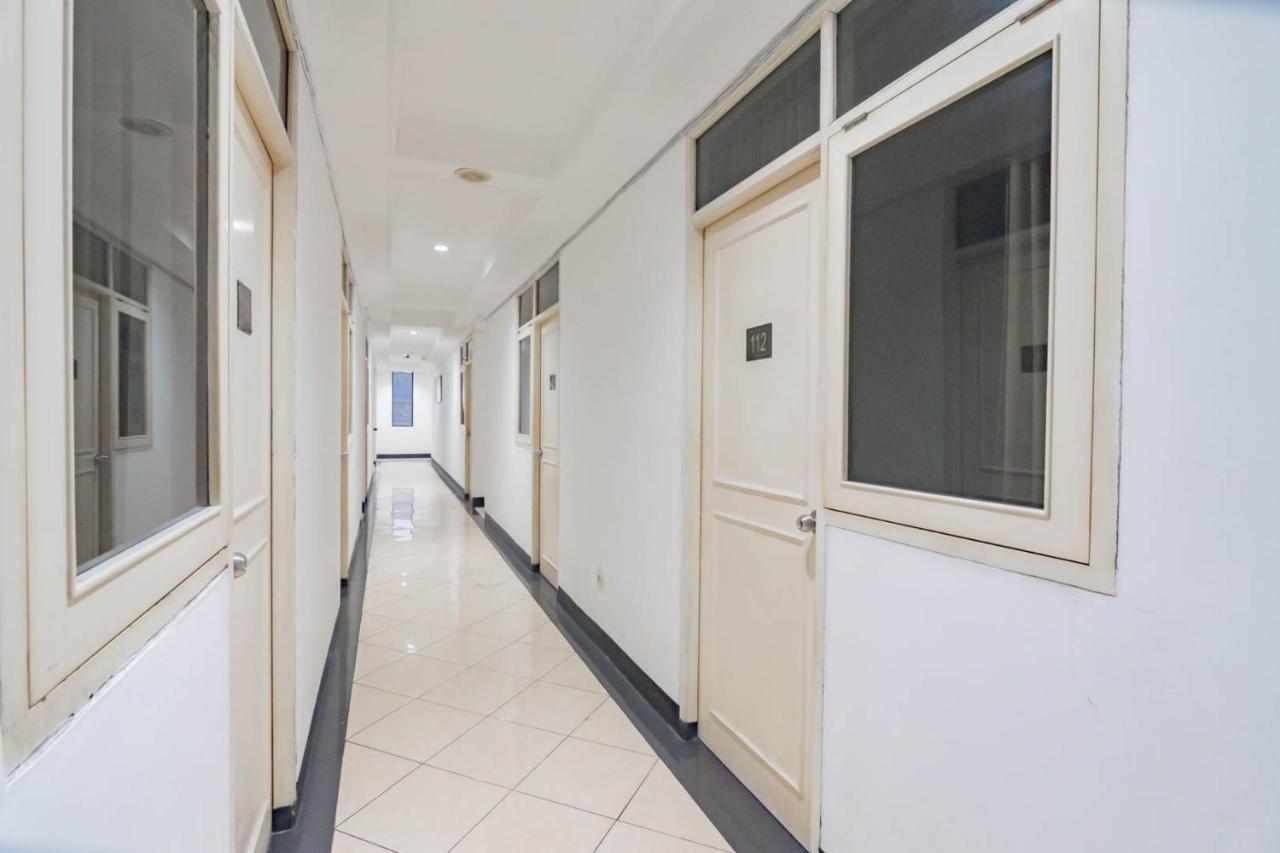 Reddoorz Plus At Buah Batu Bandung Exterior foto