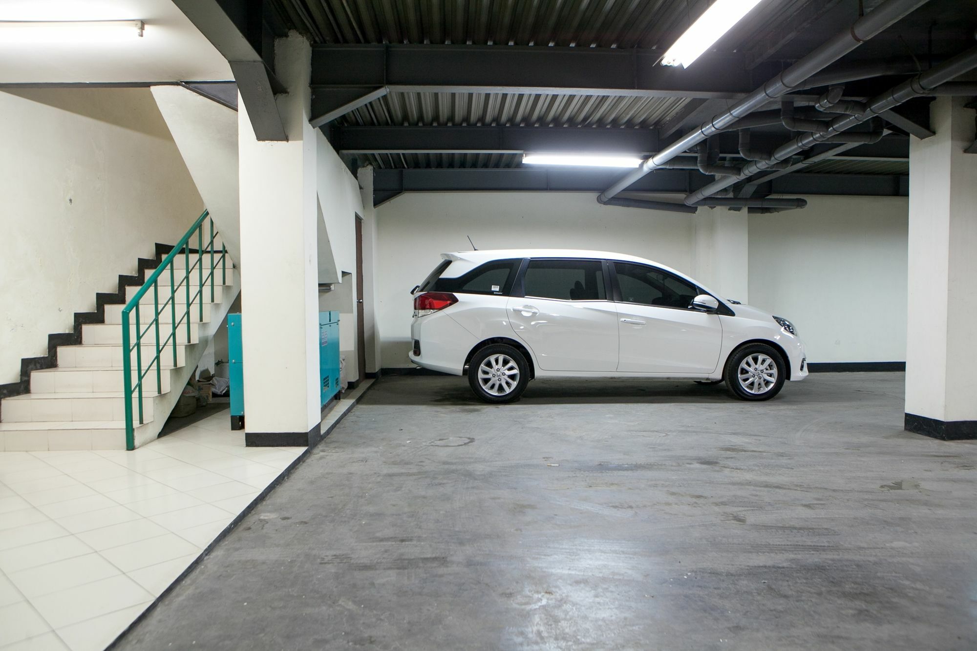 Reddoorz Plus At Buah Batu Bandung Exterior foto